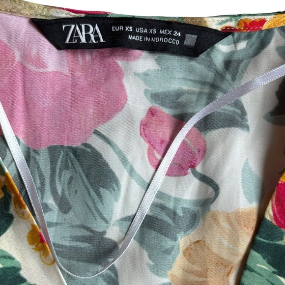 Zara Multicolor Floral Top - Picture 2 of 3